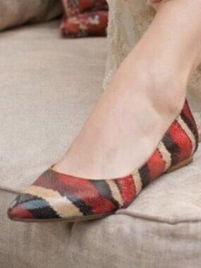 Loeffler Randall Statement Striped Pointed Toe Flats Red Black White Size 6